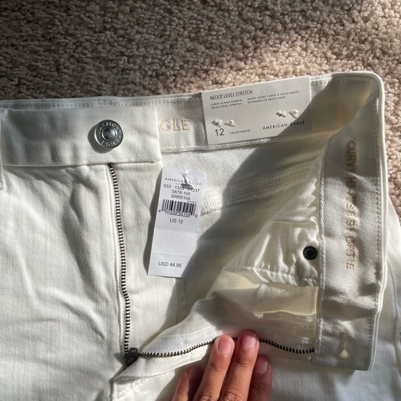 AE Next Level Curvy High-Waisted Denim Short - Cream/White - Picture 4 of 7